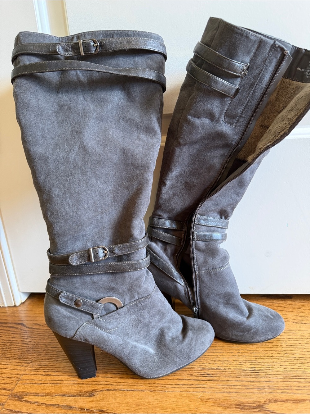 Bass Women's Gray Suede Calf Heeled Boots